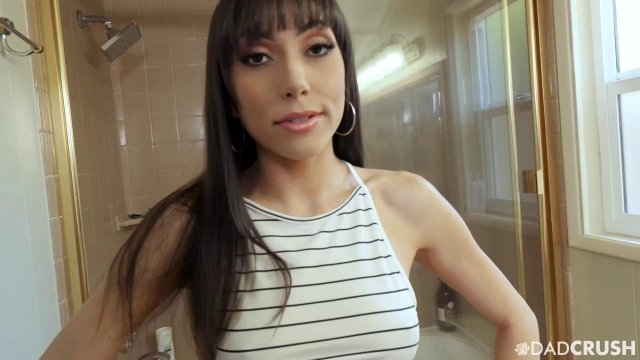 Превью темноволосая Кассандра не побрила вагину перед жестким трахом № 35424