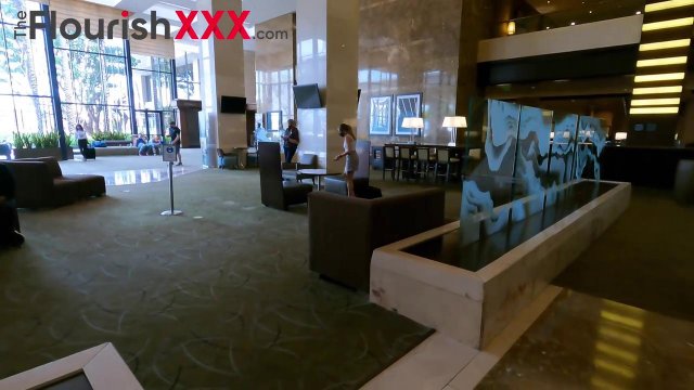 Превью Негр привел незнакомку к себе домой и трахнул ее там в киску № 38157