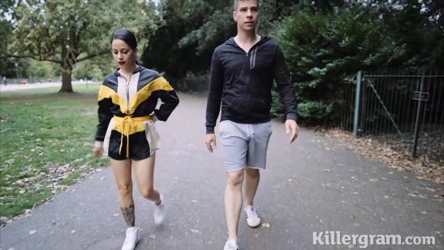 Превью Спортсменка замутила с пацаном на пробежке и пригласила его на перепихон № 39460