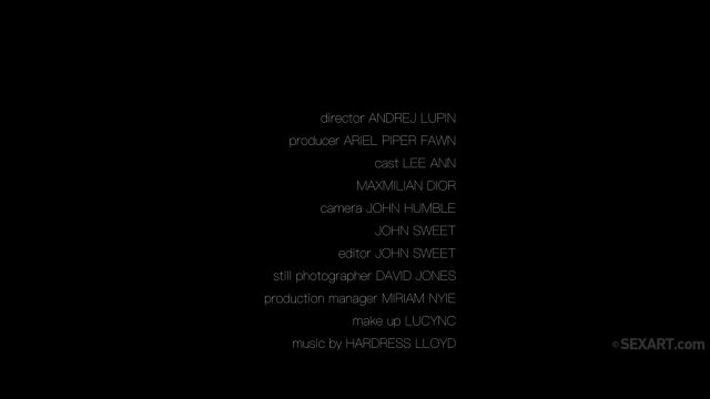 Превью Брюнетка красиво трахается с парнем на кресле и кончает № 42844