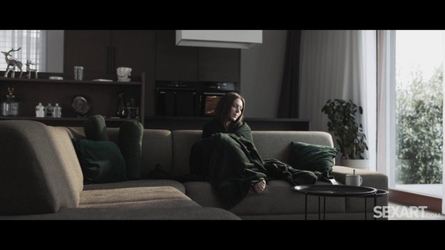 Превью Телка крепко прижимается к другу и красиво трахается № 42848