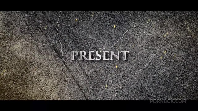 Превью Огромный чёрный фаллос для влажной женской киски № 44605