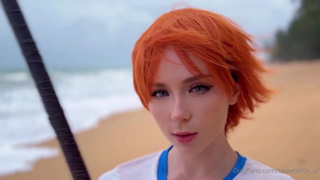 Превью Рыжая красавица с короткой стрижкой раздвигает ножки перед любовником № 44681