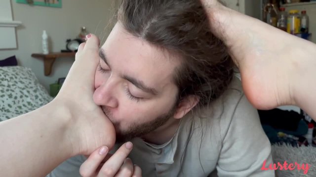 Превью Кунилингус для волосатой и невероятно заросшей промежности № 46258