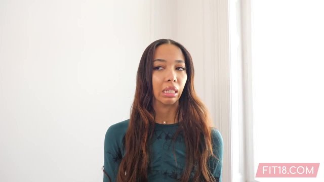 У красивой фитоняшки свои потребности