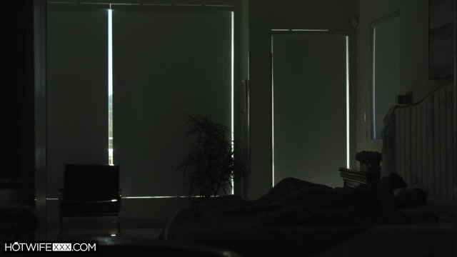 Превью Все дырочки любимой жены полностью доступны № 46395